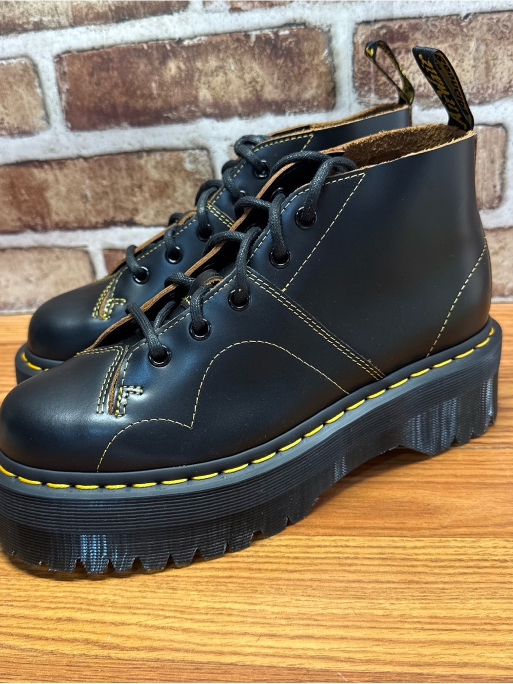 Dr. Martens Church Quad Women Sz 7